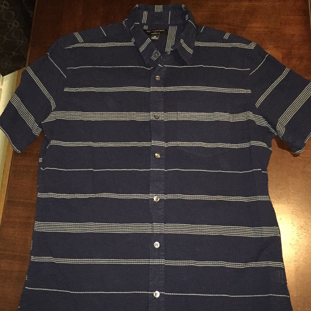 Banana Republic Short-Sleeve Button-Down